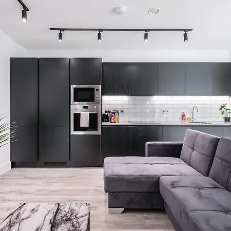 Elegant Sky Line Apartment